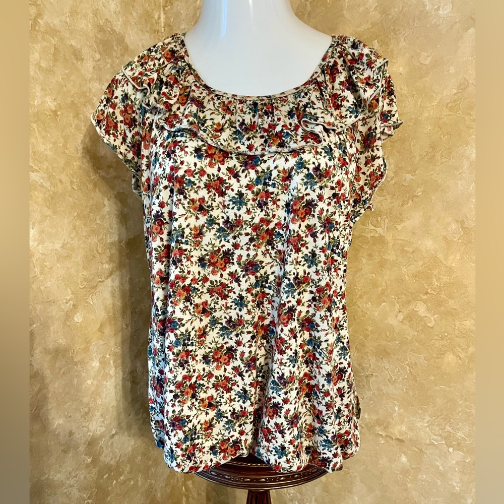 Dress Barn Ruffled Flutter Sleeve Blouse in a Floral Print